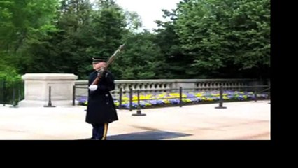 Fred Moore remembers duty as first black guard at Tomb of the Unknown Soldier