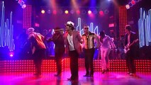 Mark Ronson - Uptown Funk (Live on SNL) ft. Bruno Mars -video by mohsinahmad