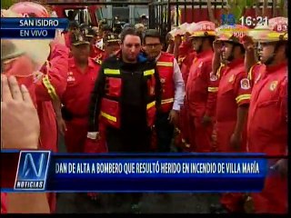 Condecoran a bomberos que resultaron heridos en incendio de VMT