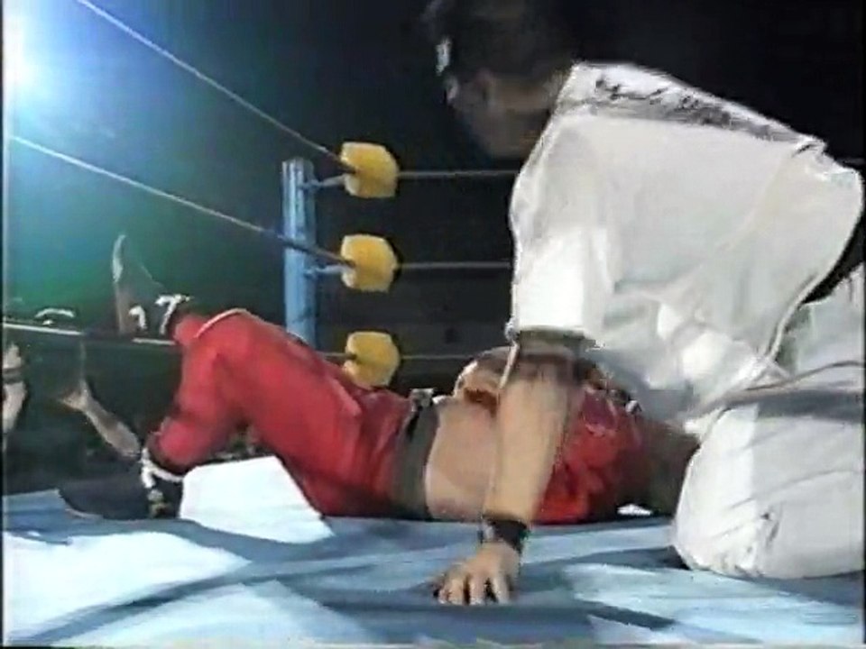 2. Jado & Gedo vs Kitahara & Mochizuki - (WAR 1995/12/08)