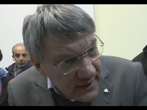 Pomigliano (NA) - Landini: Un partito? La nostra è coalizione sociale -1- (25.02.15)