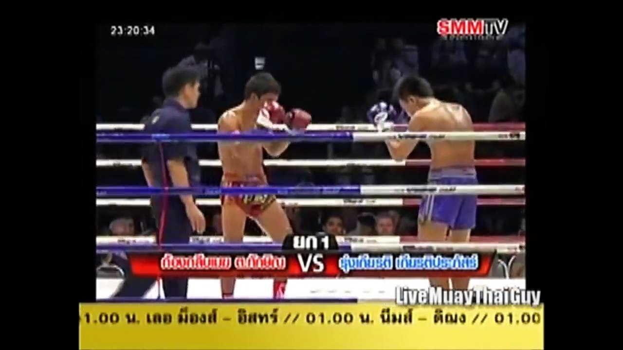 สุดยอดมวยไทยหาชมยาก Muay Thai Stunning flying knee