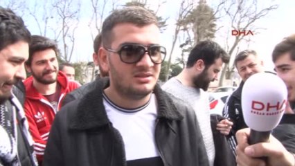 Beşiktaşlı Taraftarlardan 2 Km'lik Kuyruk