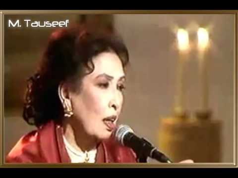 ULFAT KI NAI MANZIL KO CHALA IQBAL BANO GHAZALS & GEETS