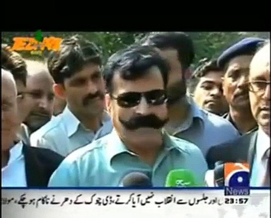 Gullu Butt Best Funny clip in Punjabi