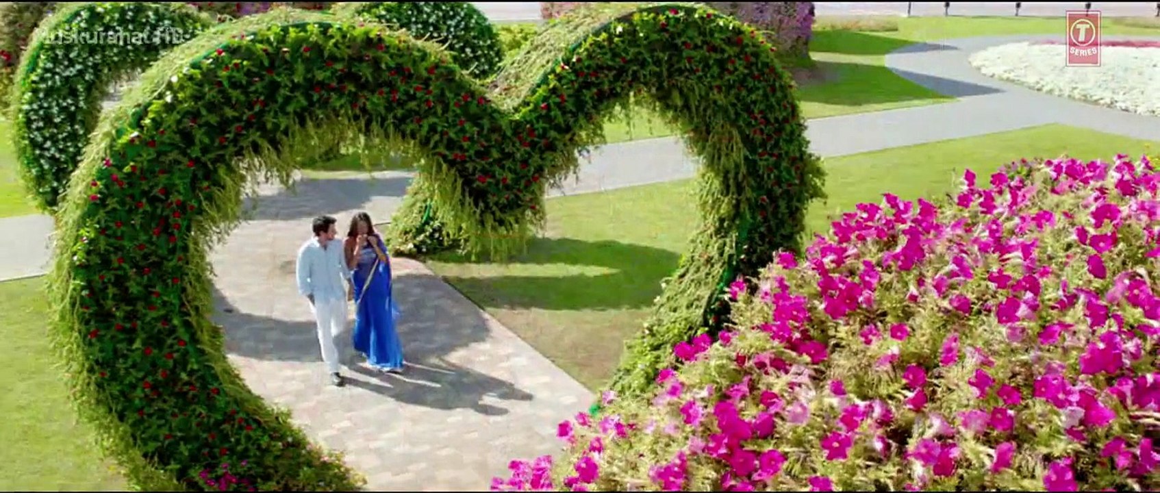 Watch Dilliwaali Zaalim Girlfriend Official Trailer Full HD|Dailymotion