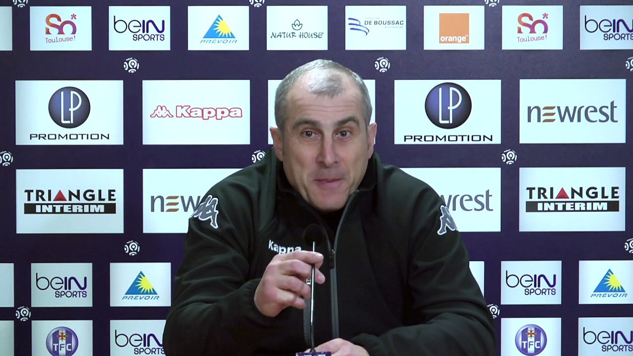 Alain Casanova en conférence de presse avant TFC/ASSE