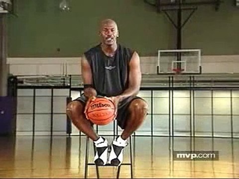 06. Philosophy - Michael Jordan Basketball Training - Favorite Move