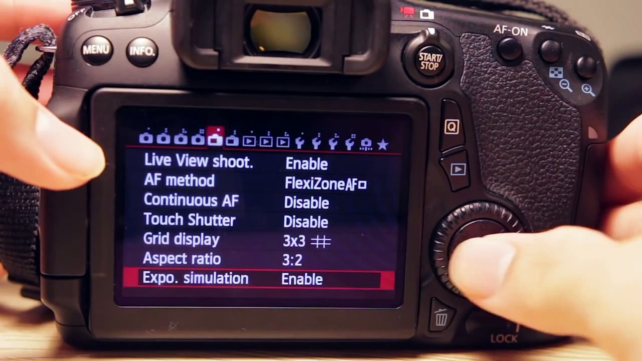 EOS 70D Training Video Part 4 - Menu Tour - Live View Menu