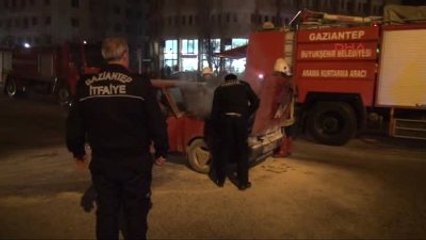 Gaziantep'te Seyir Halindeki Otomobil Yandı