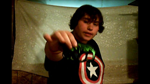 Why folding/fixed blade knives are better than butterfly knives!