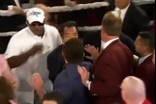 Bob Sapp vs Mike Tyson - brawl and scrap outside the ring (k-1, mma, muay thai fighting, 2012 year)