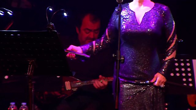 Yasemin Yalçın - Taht Kurmuşsun Kalbime / BKM Konseri HD - 08.12.2014