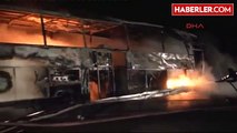 Sivas'ta Bariyerlere Çarpan Otobüs Alev Alev Yandı: 7 Yaralı