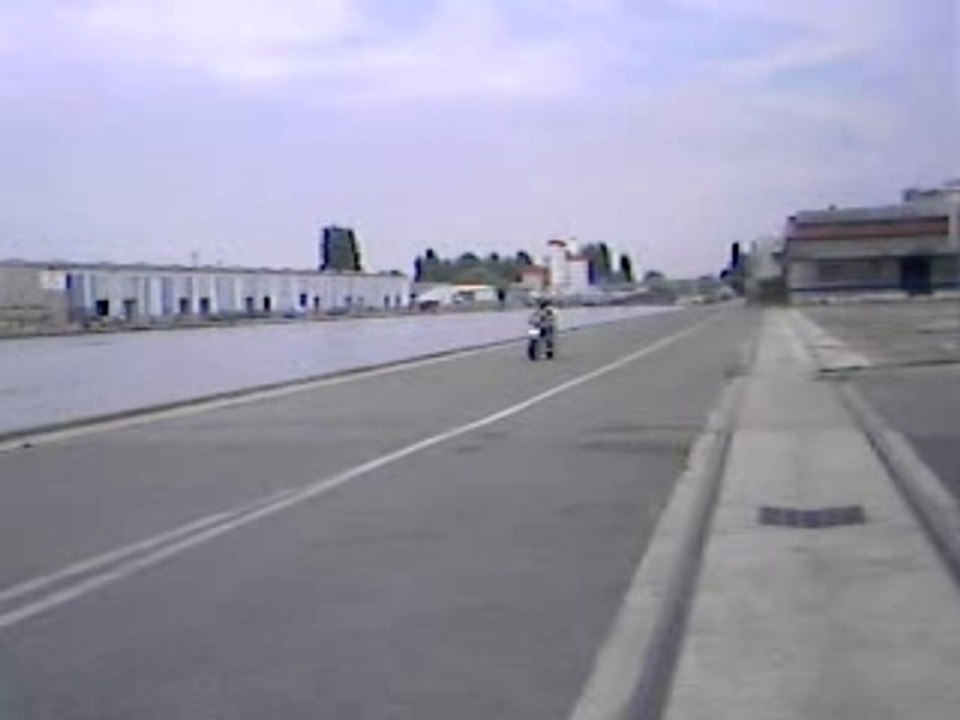 Flo en booster 70 roue à 2 + poket bik