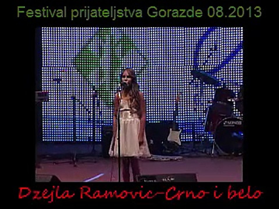 Dzejla Ramovic-Crno i belo
