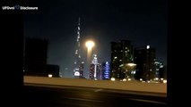 UFO .étrange lumière. Dubaï. 25.02.2015