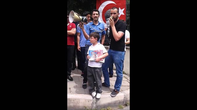 Fırat Çakıroğlu'nun Ege Üniversitesi Rektörlüğü Önünde Yaptığı Açıklama
