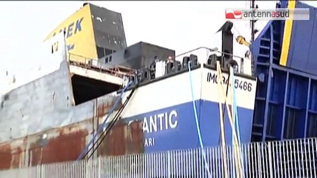 TG 26.02.15 Norman Atlantic raddrizzata , ora i tecnici al lavoro