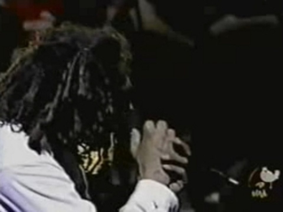 Rage Against the Machine - Bombtrack