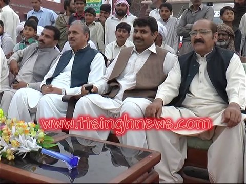 ٹوبہ ٹیک سنگھ کے نواحی گاوں 346گ ب میں فٹ بال کا ٹورنامنٹ شائیقن کی بڑی تعداد شریک