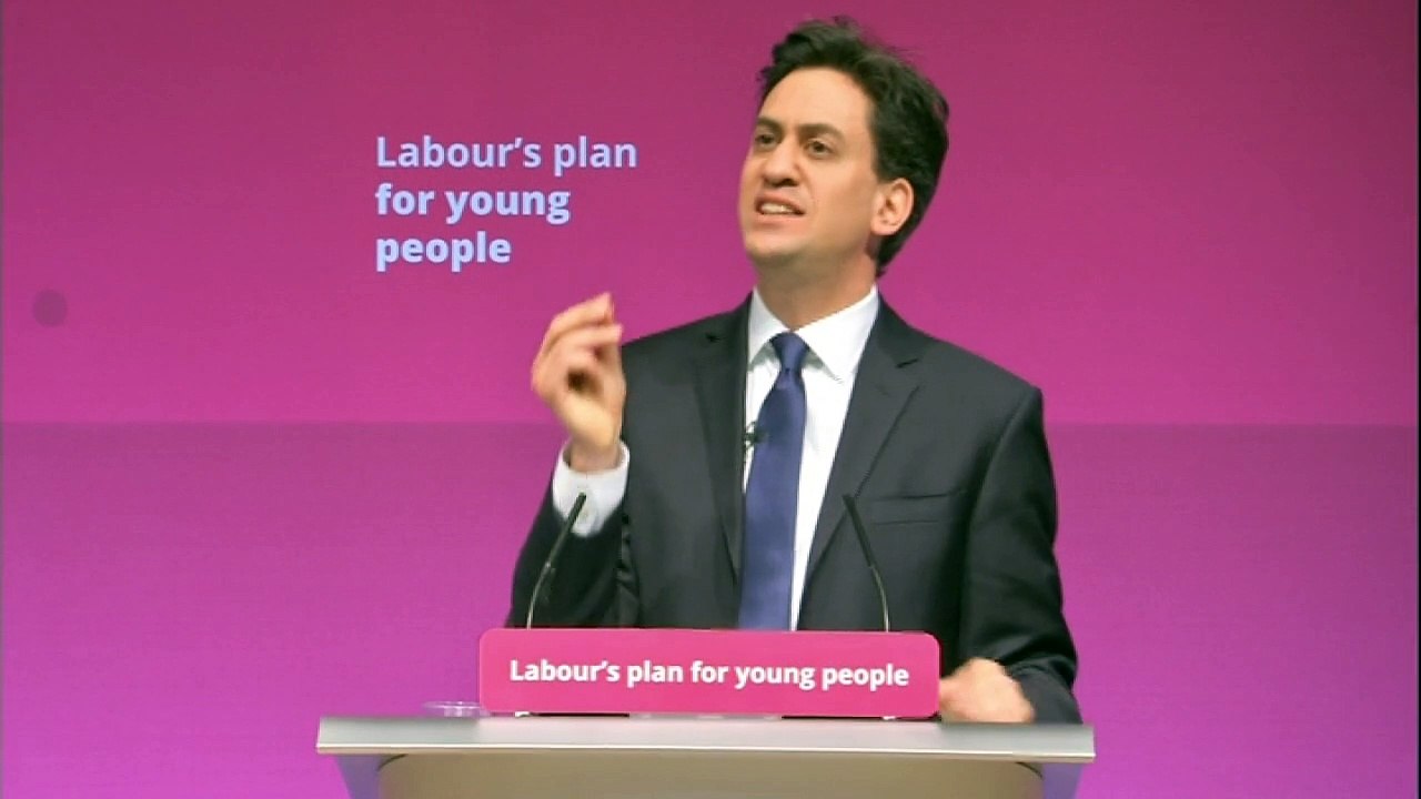 Ed Miliband unveils tuition fees changes