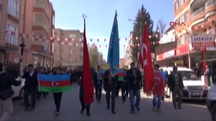 Adıyaman?da Karşıt Görüşlüler Arasında Arbede: 7 Gözaltı