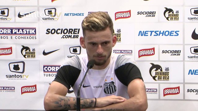 Lucas Lima completa um ano no Santos e sonha com Seleção