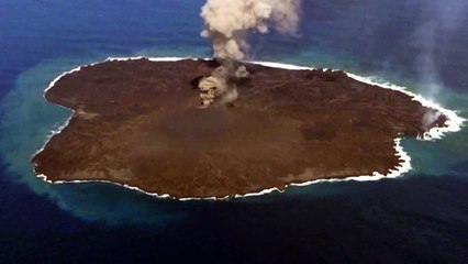 Cresce ilha vulcânica que surgiu em 2013