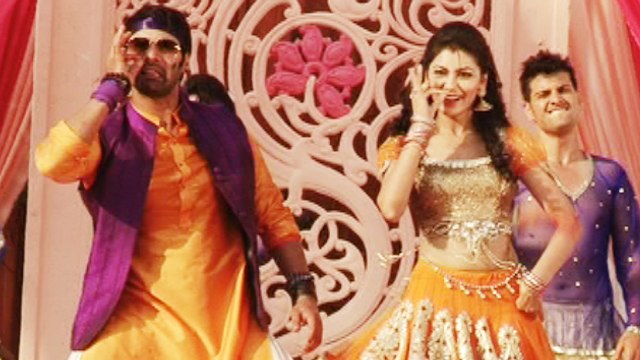 Sriti Jha And Shabbir Ahluwalia Celebrated Holi | Kumkum Bhagya