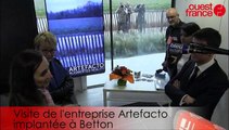 Manuel Valls à Betton : visite chez Artefacto et arrivée au meeting