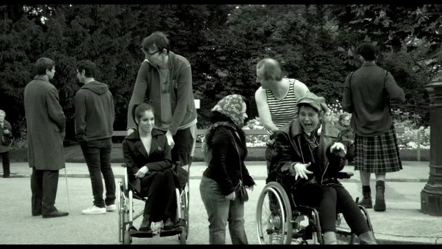 Indésirables Bande-annonce