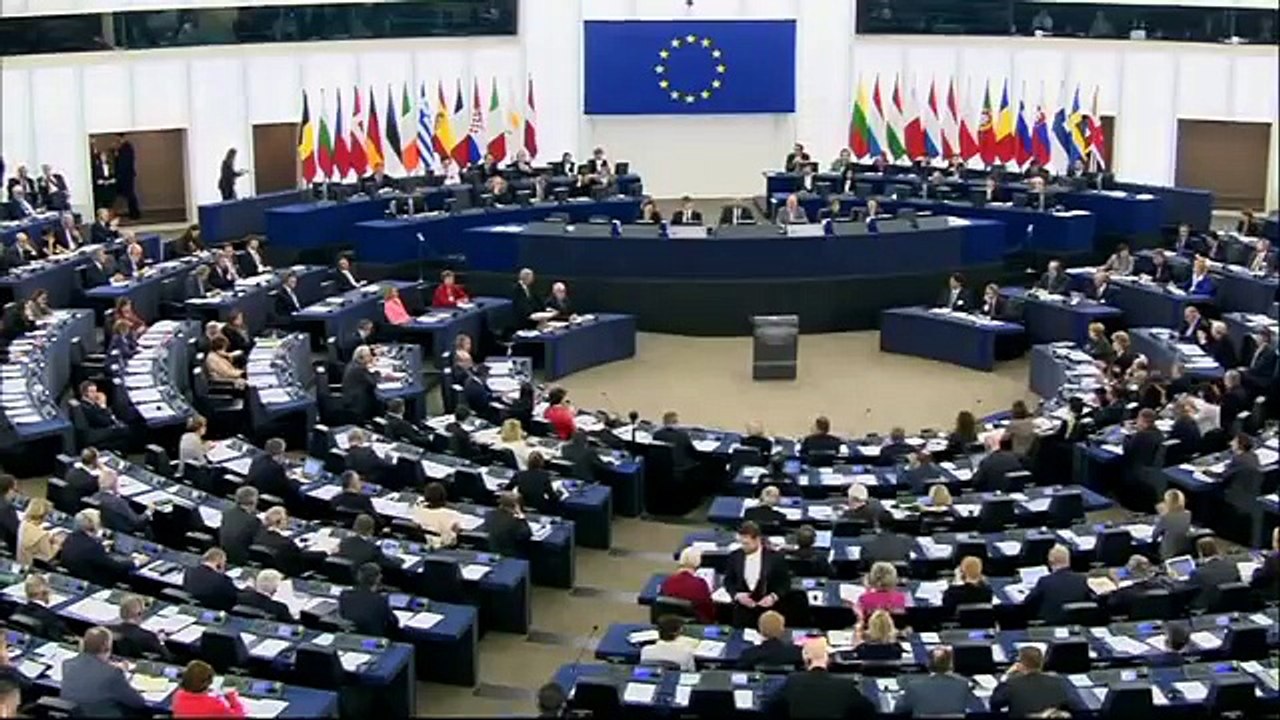 Jean-Claude Juncker presents the New European Commission and their work programme