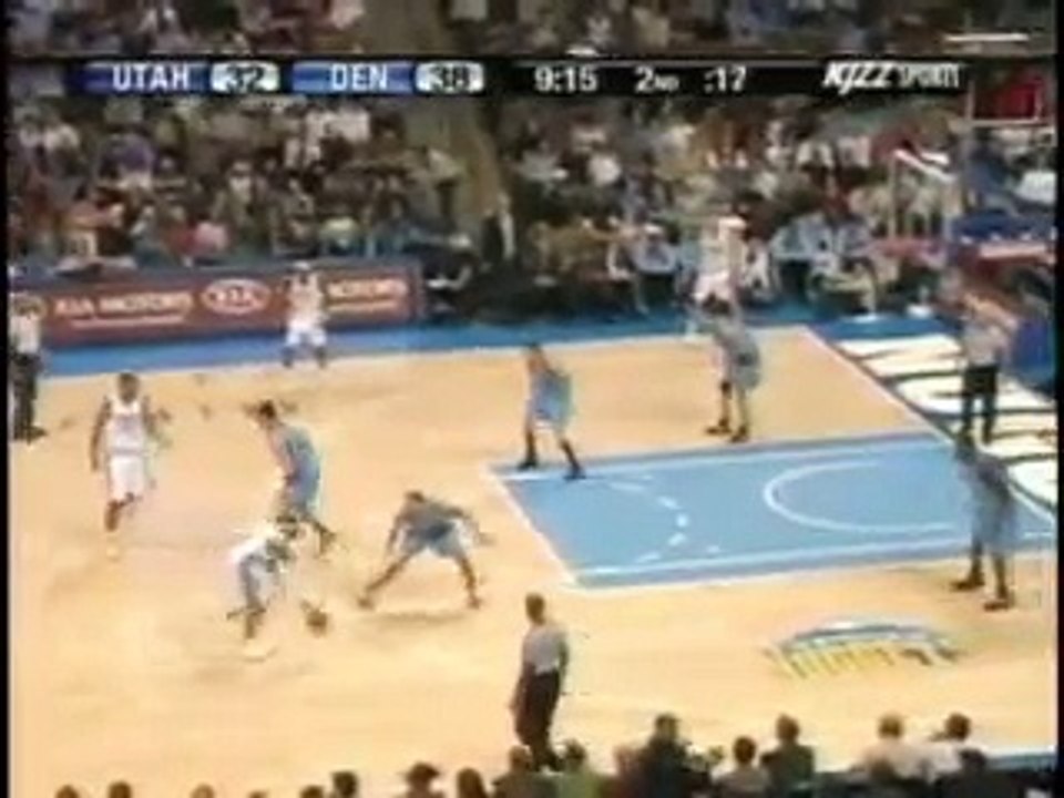 Iverson Hits Deron Williams Face with Ball