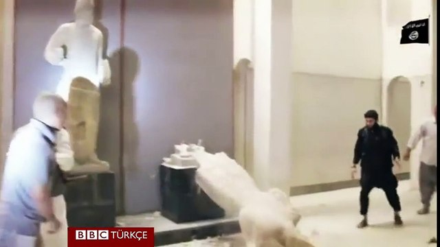 IŞİD militanları Musul Müzesi'nde heykelleri parçaladı