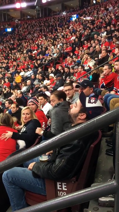 Drunk habs fan fail : pukes over himself at Bell Center