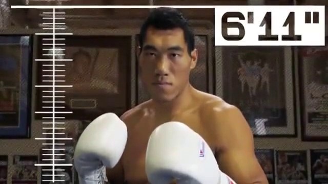 7 ft tall Chinese boxer is just so BIG and so STRONG! The next big thing