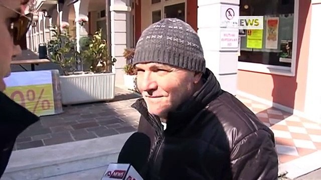 BANDITI ARMATI, RAPINA IN TABACCHERIA