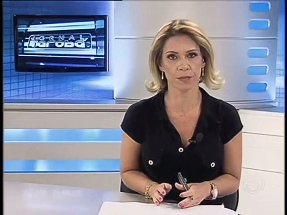 GREVE DOS CAMINHONEIROS: Agricultores apoiam os caminhoneiros no Paraná (27/2/2015)