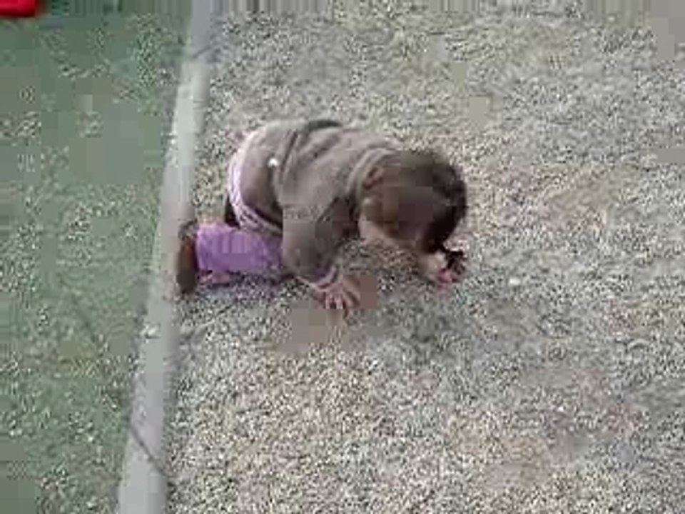 Ava au parc 2
