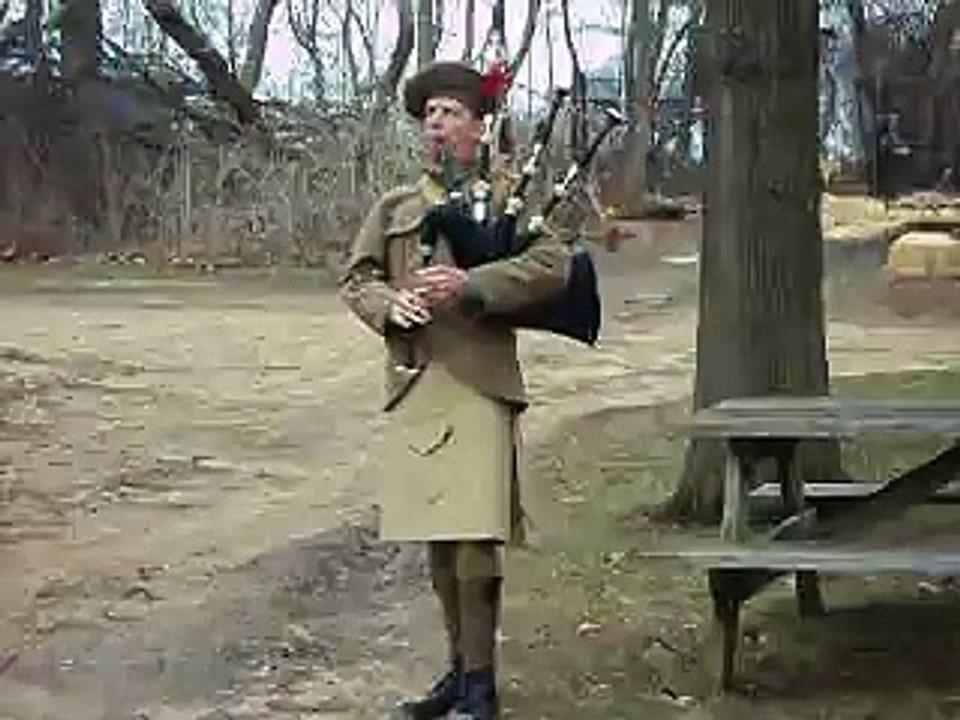WW I BAGPIPER