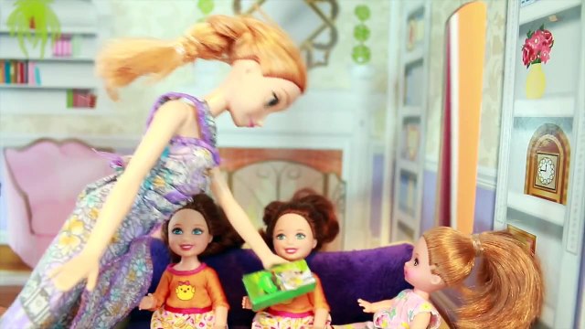 DisneyCarToys VACATION to DISNEYLAND AllToyCollector Krista Amber Annabelle Frozen Toby