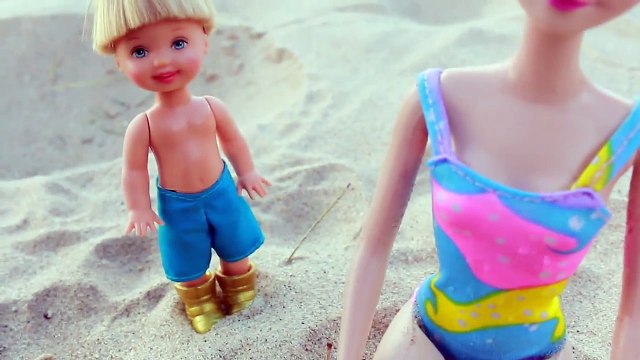 Elsa Mermaid Frozen Ariel The Little Mermaid Beach Disney Princess Parody Barbie movie
