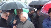 İzmir'de Sağanak Yağmur Altında, İç Güvenlik Paketine Tepki Gösterdi