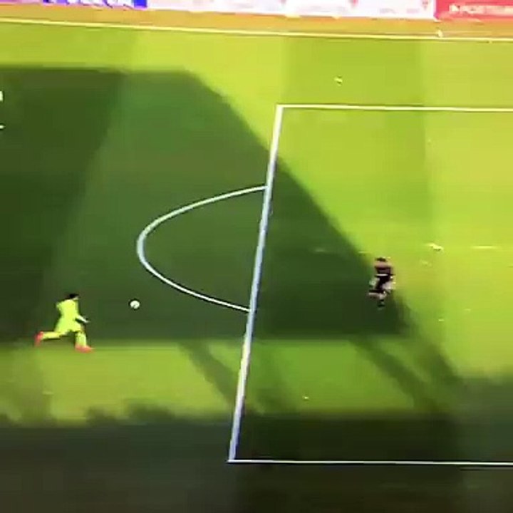 هدف ميسي امام غرناطه