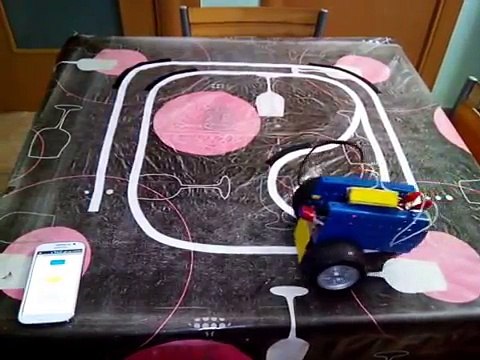 Arduino smartphone controlled car line follower 4