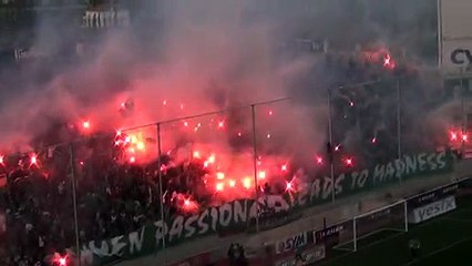 Εντυωπσιακή ατμόσφαιρα στην Βόρεια εξέδρα στο Ομόνοια-ΑΠΟΕΛ (28-02-2015)