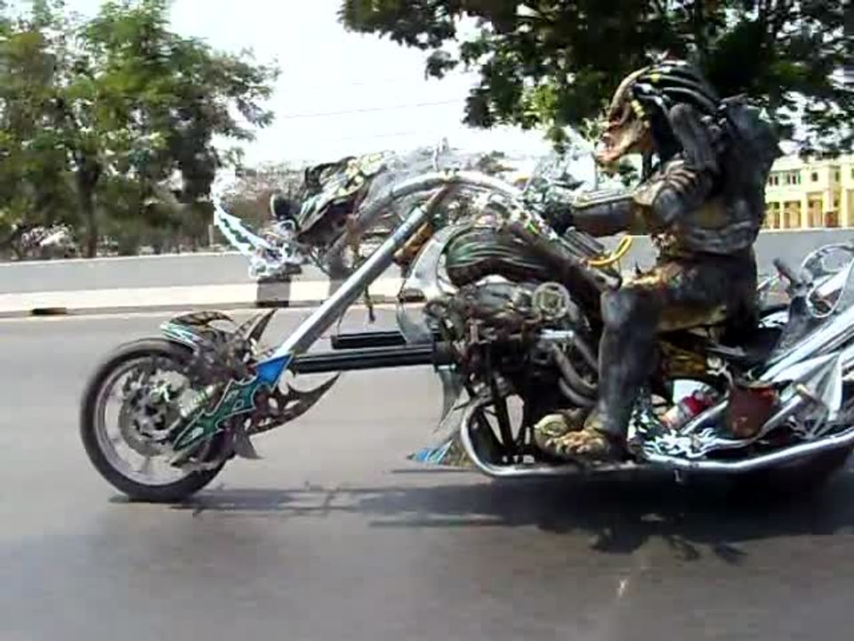 Moto Predator