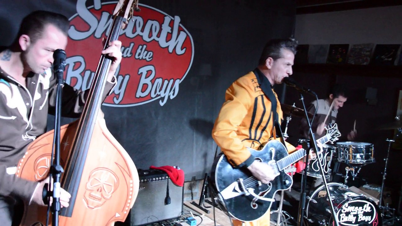 Smooth and the Bully Boys - Rochefort 27/02/2015 " Old school rebel " VIDEO 1/3