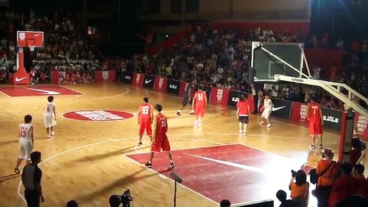 Asian Baller Schools And Dunks On Lebron James (Plus Lebron traveling)